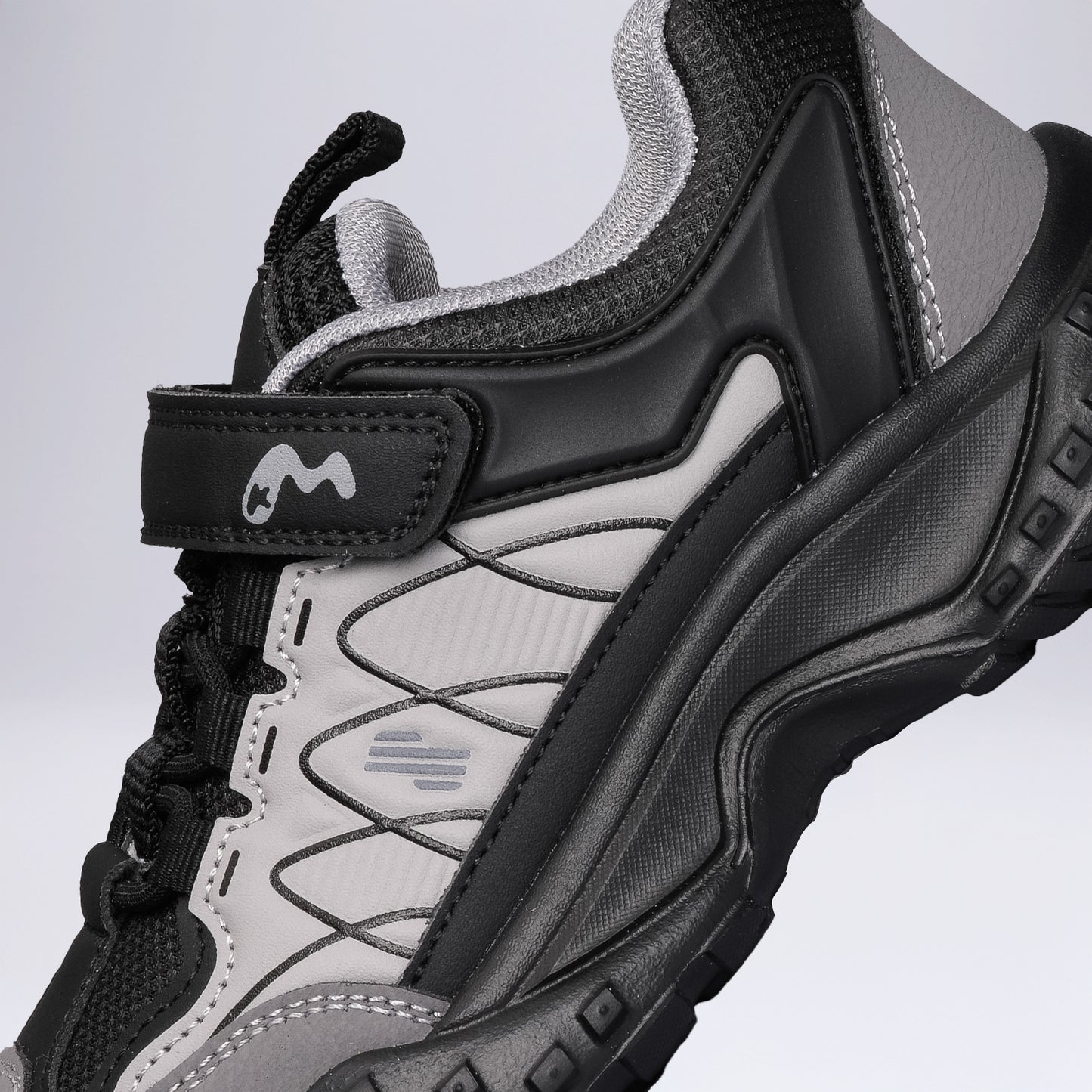 Çocuk Outdoor Tabanlı Spor Ayakkabı Siyah